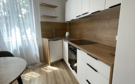 Apartament 2 camere , semicentral