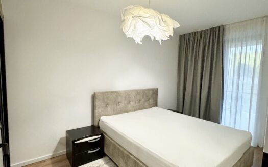 Apartament 3 camere , Plopilor